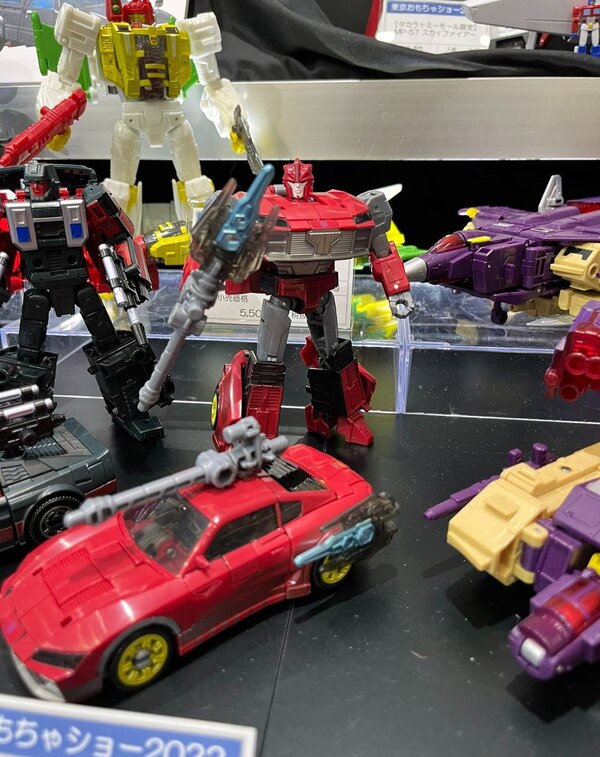 Tokyo Toy Show Takara Tomy Transformers   Masterpiece, Legacy, Studio Series Display Image  (13 of 27)